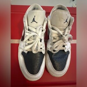 Women’s Jordan 1’s Low Top